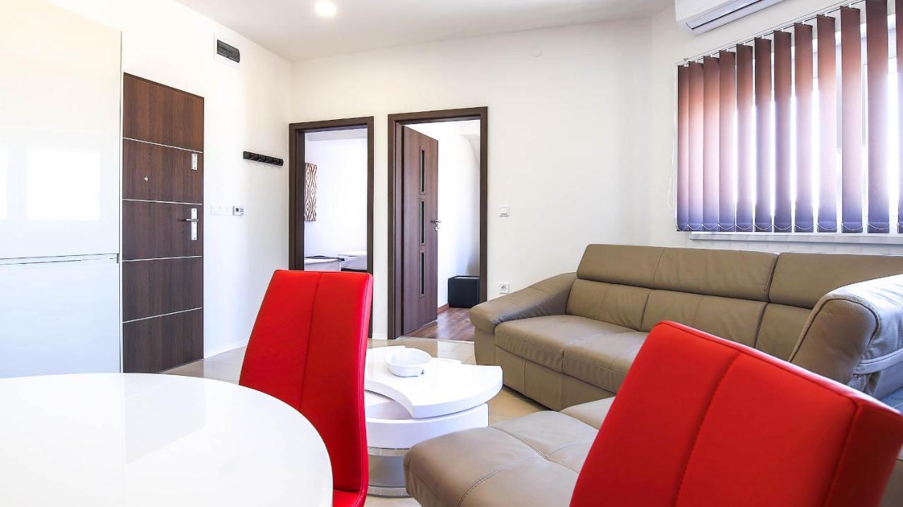 White Apartman Siófok Esterno foto