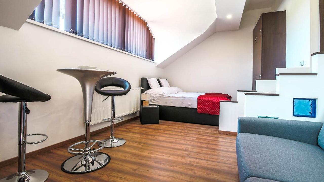 White Apartman Siófok Esterno foto